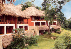 Bungalows in Camino Real Tikal